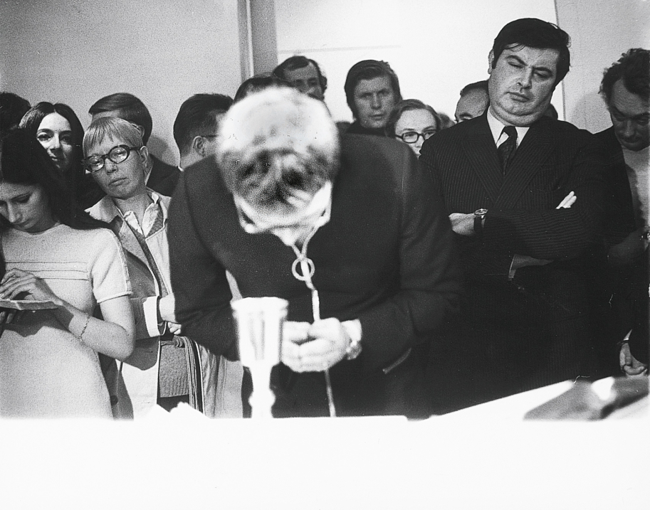1969