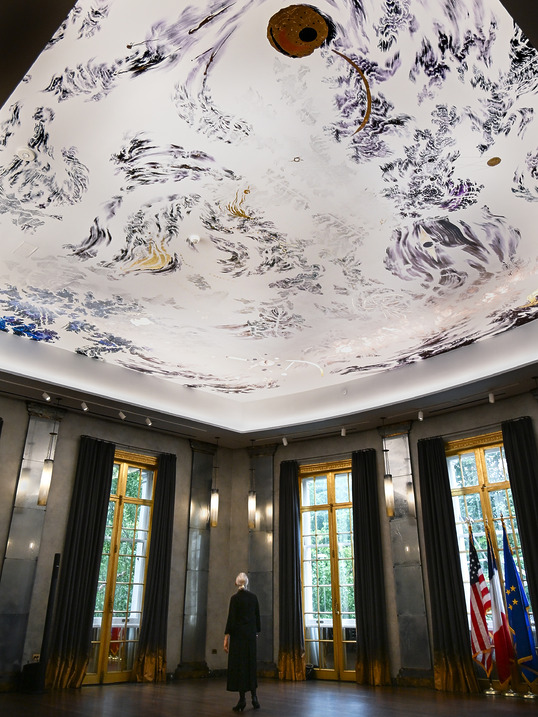 Commande du nouveau plafond de la Ballroom – Villa Albertine, New York
